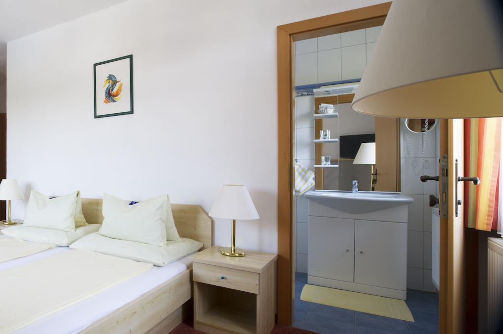 Der Dorfwirt Hotel Rechberg Værelse billede